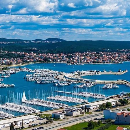Apartmani Svitlana Sukošan Kültér fotó