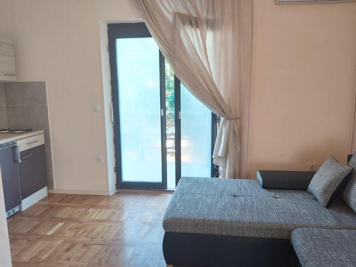 Apartmani Svitlana Sukošan Kültér fotó